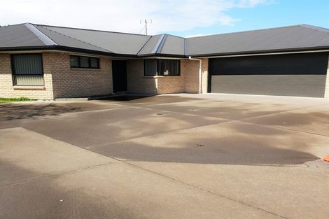 Photo of property in 19a Sandspit Road, Waiuku, 2123