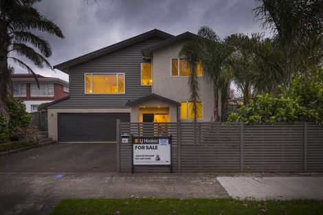 Photo of property in 48a Churchill Avenue, Hokowhitu, Palmerston North, 4410