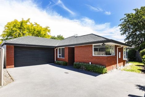 Photo of property in 111 Paparoa Street, Papanui, Christchurch, 8053
