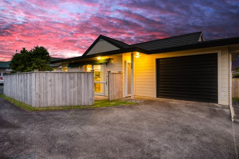 Photo of property in 291 Hobsonville Road, Hobsonville, Auckland, 0618