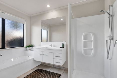 Photo of property in 56a Alberta Road, Glen Avon, New Plymouth, 4312