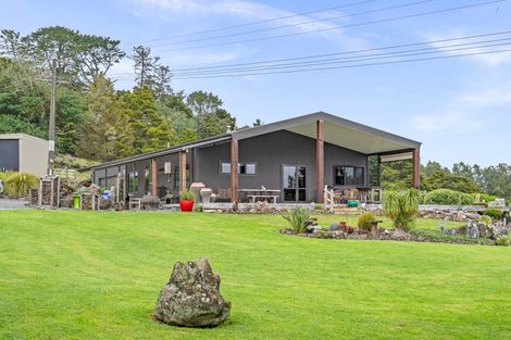 Photo of property in 2 Forest View Road, Te Kamo, Kamo, 0185