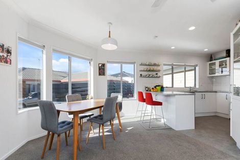 Photo of property in 304 Otumoetai Road, Otumoetai, Tauranga, 3110