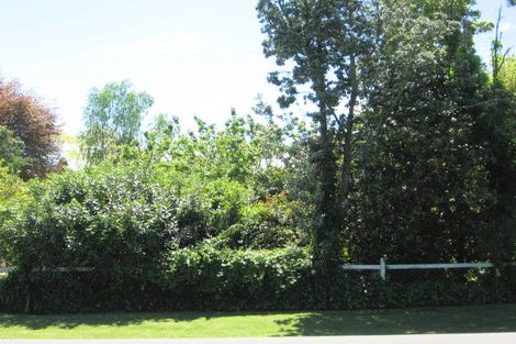 Photo of property in 74 Iranui Road, Inner Kaiti, Gisborne, 4010