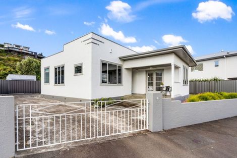 Photo of property in 6 Kenny Avenue, Ahuriri, Napier, 4110