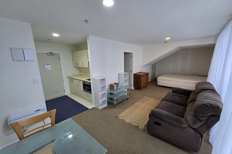 Photo of property in Terrace Heights Apartments, 2/163p The Terrace, Wellington Central, Wellington, 6011