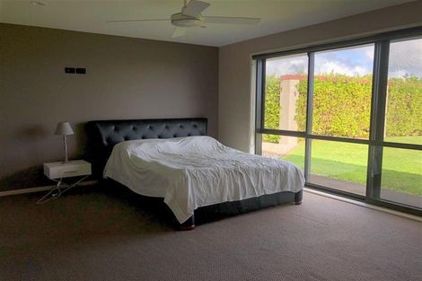 Photo of property in 45 Harry Dreadon Road, Opaheke, Papakura, 2584