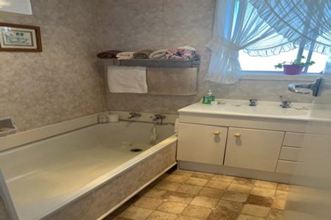 Photo of property in 1 Maple Avenue, Dinsdale, Hamilton, 3204