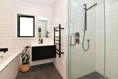Photo of property in 49 Roseberry Avenue, Birkenhead, Auckland, 0626