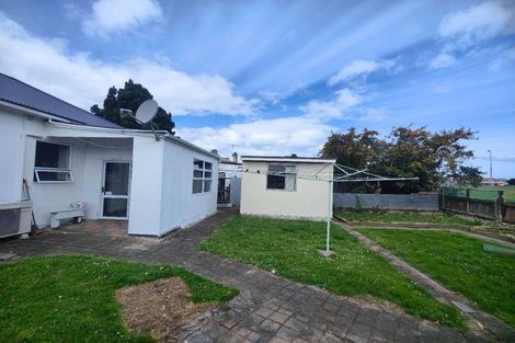 Photo of property in 7 Kirkcaldy Street, South Dunedin, Dunedin, 9012