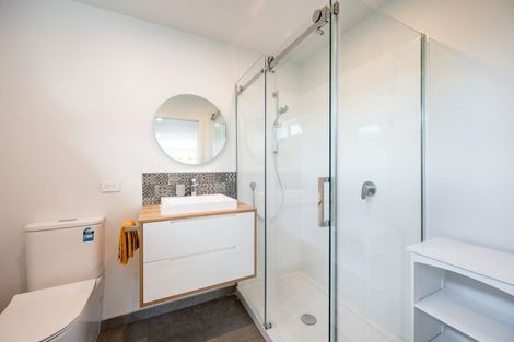 Photo of property in 15 Faulks Terrace, Wanaka, 9305