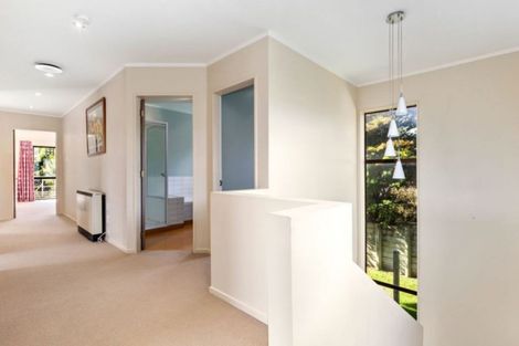Photo of property in 13 Saunders Close, Whitby, Porirua, 5024