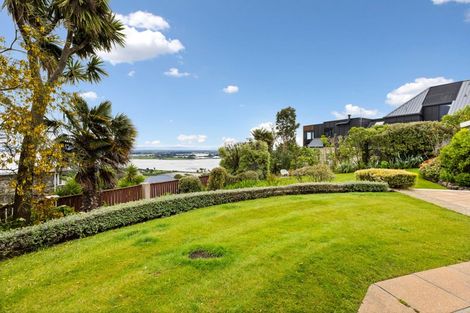 Photo of property in 76 Glenstrae Road, Redcliffs, Christchurch, 8081