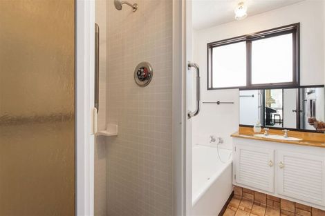 Photo of property in 18 Rembrandt Place, Burnside, Christchurch, 8053