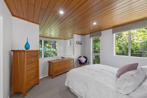Photo of property in 133 Konini Road, Titirangi, Auckland, 0604