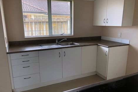 Photo of property in 172 Bruce Mclaren Road, Henderson, Auckland, 0612