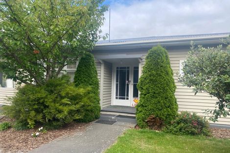Photo of property in 3 Lyndon Street, Riccarton, Christchurch, 8011