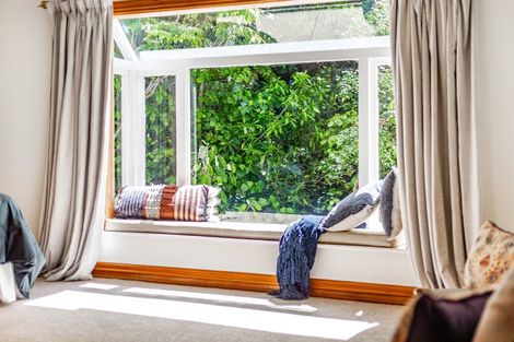 Photo of property in 102a Miromiro Road, Normandale, Lower Hutt, 5010