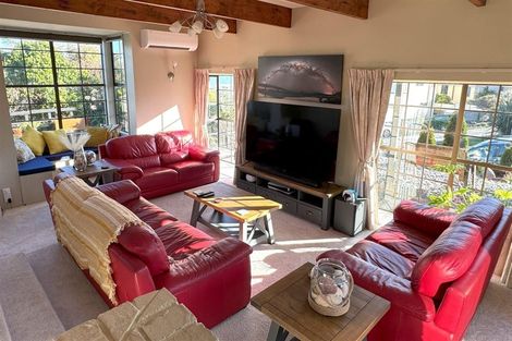 Photo of property in 2 Stanton Crescent, Karoro, Greymouth, 7805