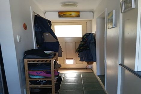 Photo of property in 16 Aranoni Street, Island Bay, Wellington, 6023