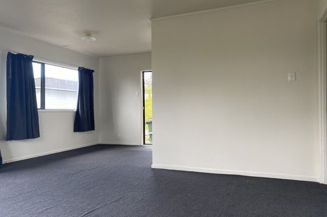 Photo of property in 18 Malmo Place, Massey, Auckland, 0614