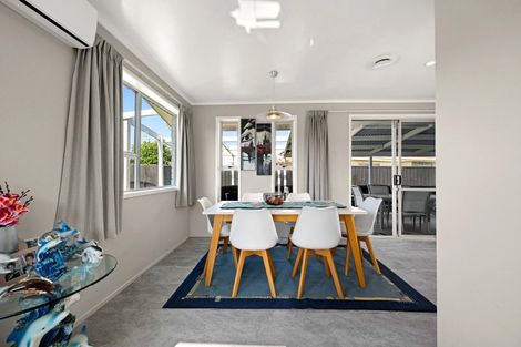 Photo of property in 2 Montana Place, Dinsdale, Hamilton, 3204