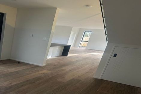 Photo of property in 79c Bond Crescent, Forrest Hill, Auckland, 0620