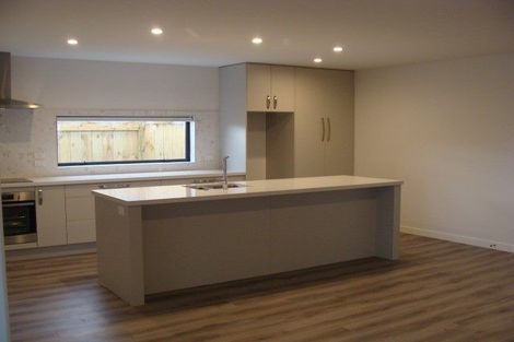 Photo of property in 10 Marion Crescent, Papamoa Beach, Papamoa, 3118