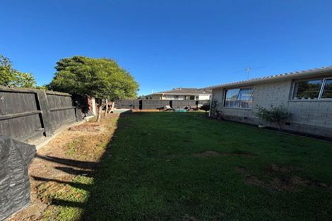 Photo of property in 2/74 Solomon Avenue, Redwood, Christchurch, 8051