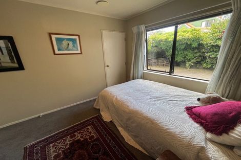 Photo of property in 15 Pinewood Grove, Botany Downs, Auckland, 2010