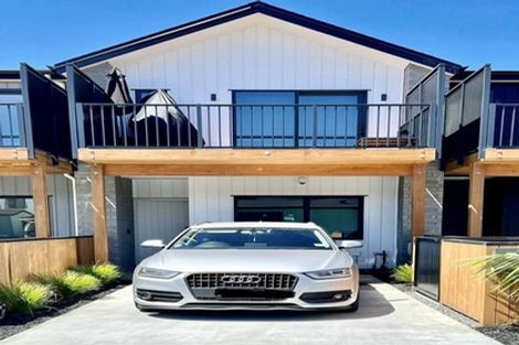 Photo of property in 6 Parenga Lane, Kumeu, 0810