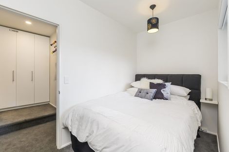 Photo of property in 89 Seaview Road, Glenfield, Auckland, 0629