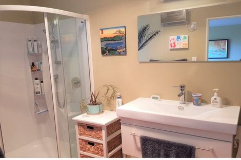 Photo of property in 1 Nebraska Way, Brooklyn, Wellington, 6021