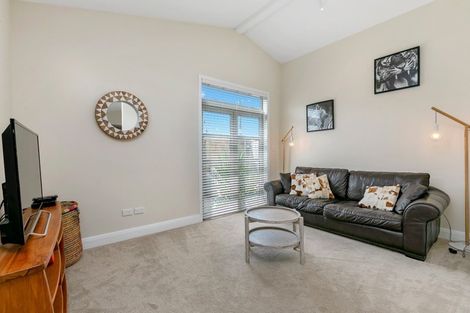 Photo of property in 1220a Papamoa Beach Road, Papamoa Beach, Papamoa, 3118