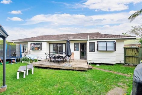 Photo of property in 21 Crosby Road, West Harbour, Auckland, 0618