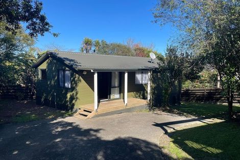 Photo of property in 4 Moxham Grove, Massey, Auckland, 0614