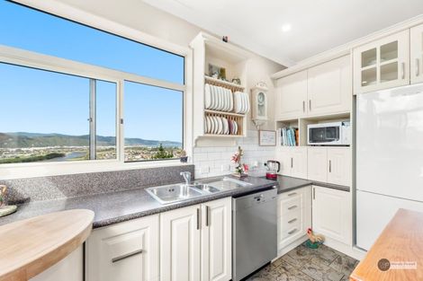 Photo of property in 11c Miromiro Road, Normandale, Lower Hutt, 5010