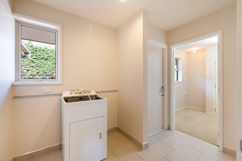 Photo of property in 2 Haydon Place, Amberley, 7410