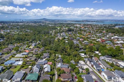 Photo of property in 2/111 Birkenhead Avenue, Birkenhead, Auckland, 0626