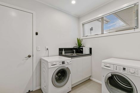 Photo of property in 18 Trinidad Place, Flagstaff, Hamilton, 3210