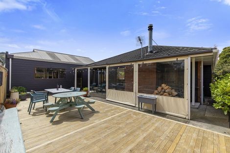 Photo of property in 19 Memphis Grove, Totara Park, Upper Hutt, 5018