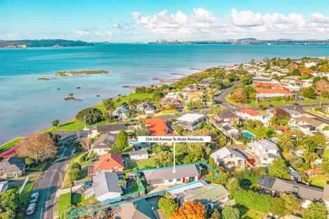 Photo of property in 33a Gill Avenue, Te Atatu Peninsula, Auckland, 0610