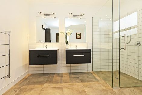 Photo of property in 51b Avondale Road, Taradale, Napier, 4112