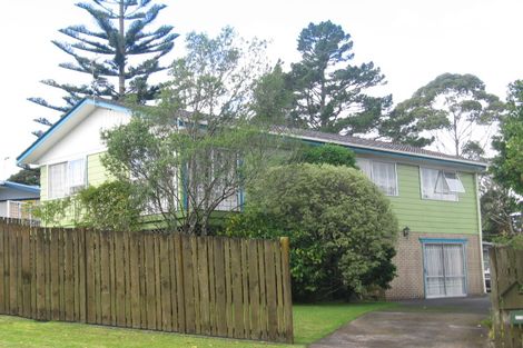 Photo of property in 46 Rehia Road, Massey, Auckland, 0614