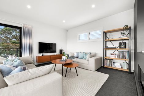 Photo of property in 16 Cuba Street, Petone, Lower Hutt, 5012