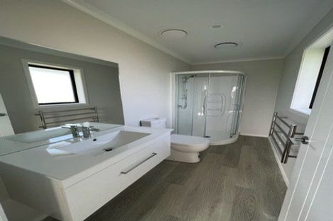 Photo of property in 8 Rayner Lane, Marton, 4710