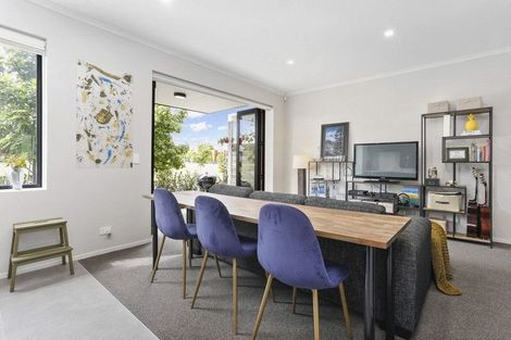 Photo of property in 2/7 Uku Lane, Hobsonville, Auckland, 0616