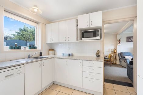 Photo of property in 118 Sandspit Road, Waiuku, 2123
