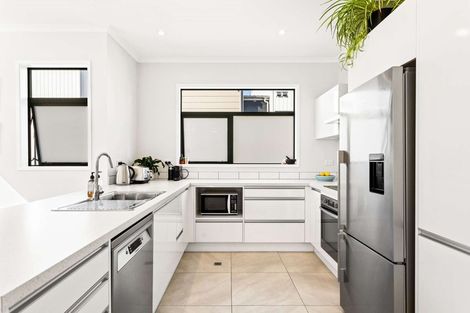 Photo of property in 76 Mapou Road, Hobsonville, Auckland, 0616