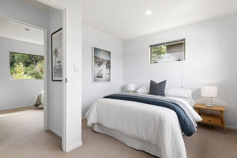 Photo of property in 1/122 Manuka Road, Bayview, Auckland, 0629